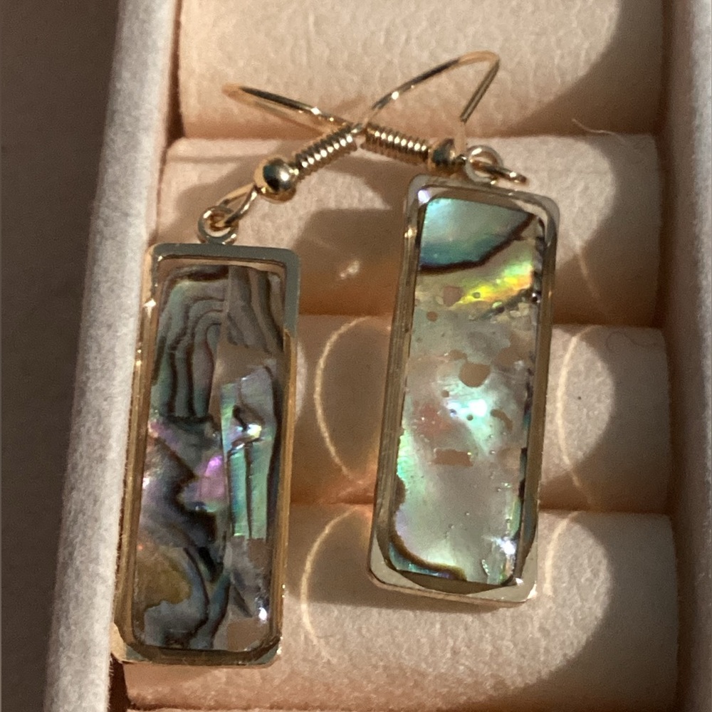 🐚Abalone Shell Earring Set – 2 Pair Bundle ✨ - Picture 14 of 17